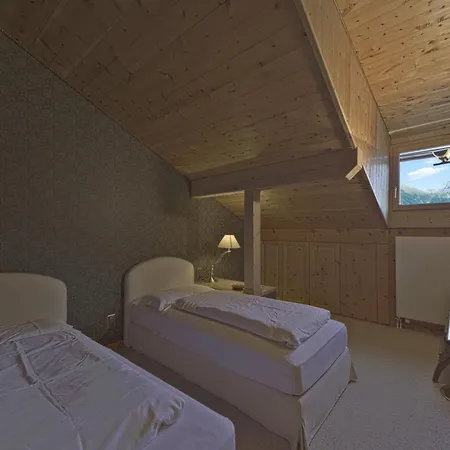 Chesa Pradash 5 - Celerina ツェエリーナ