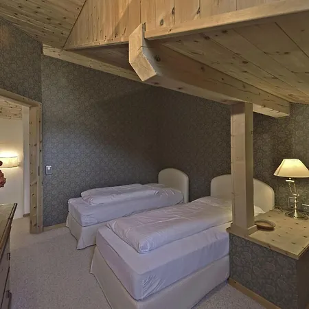 Chesa Pradash 5 - Celerina Apartment *